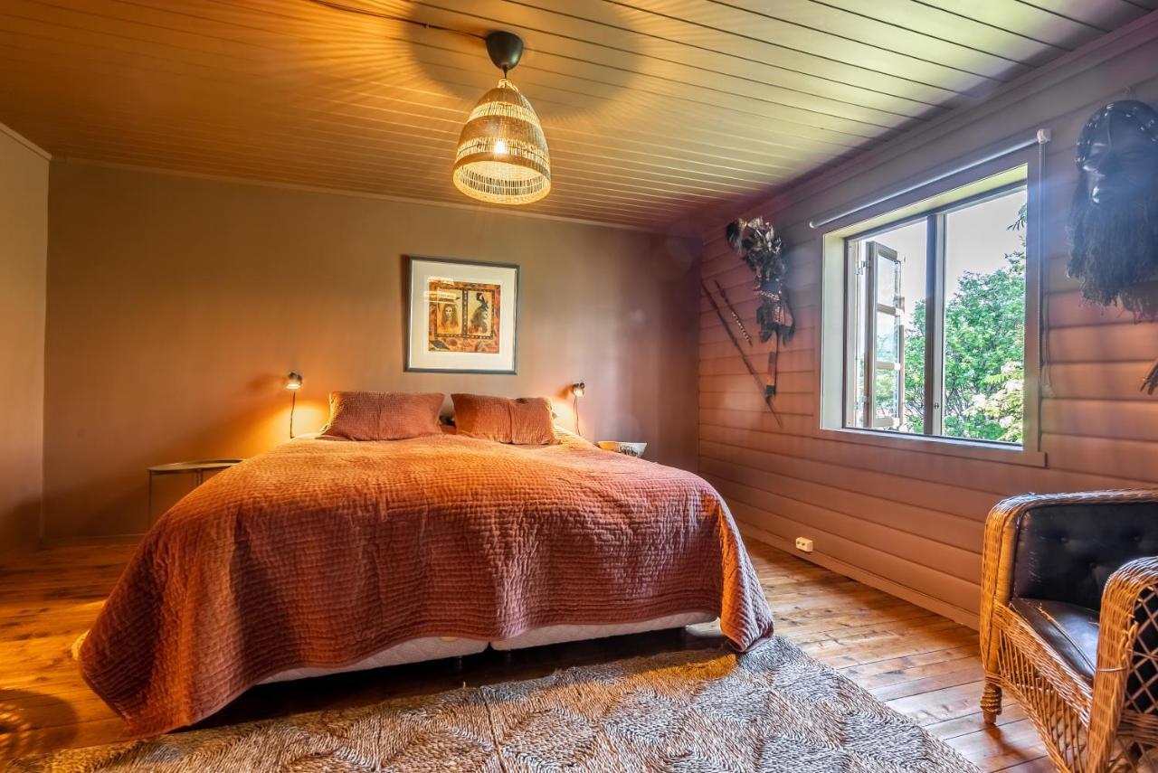 Villa Borgvag - A Unique Seafront Villa In The Heart Of Lofoten Bostad Екстериор снимка