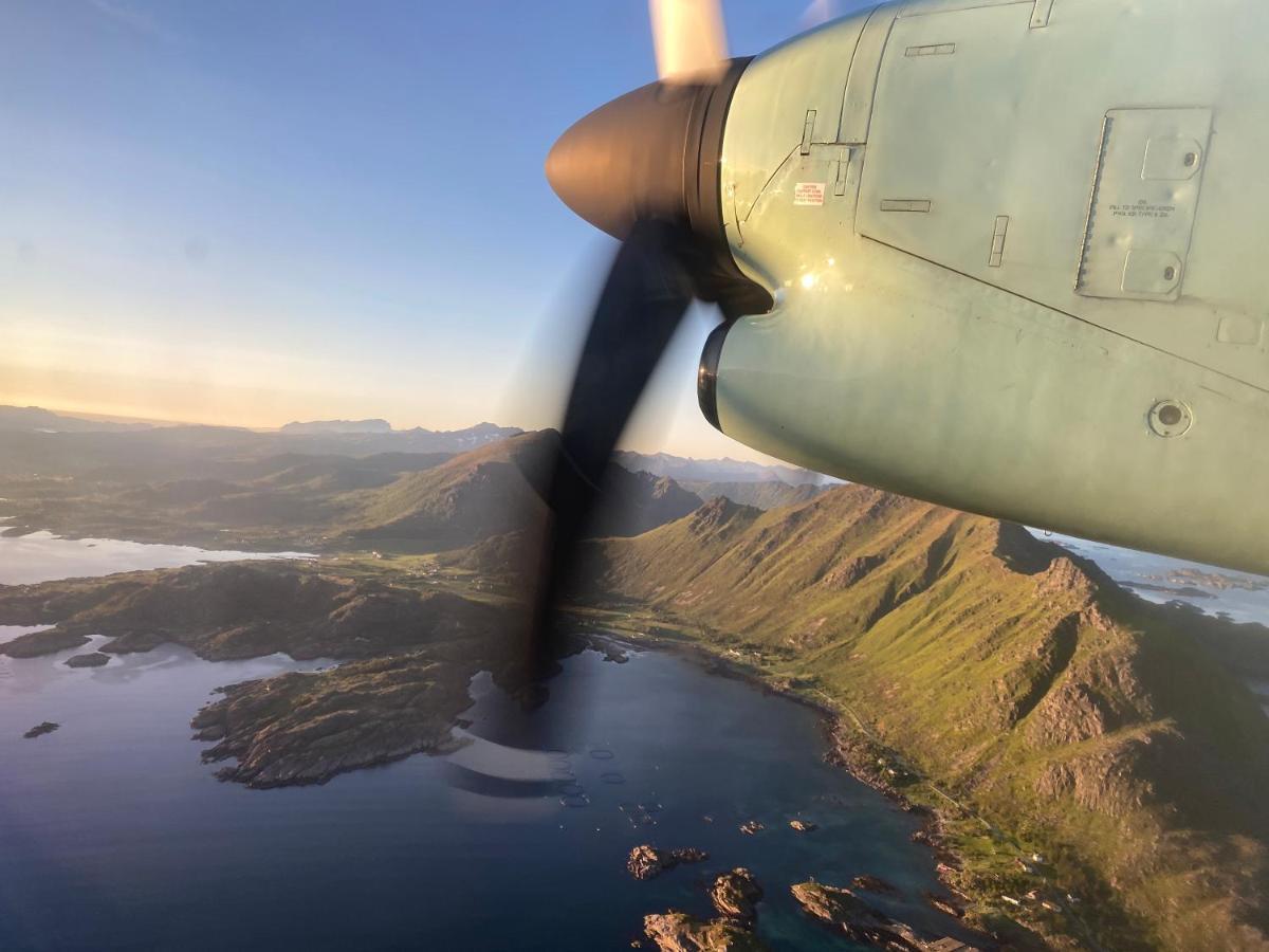 Villa Borgvag - A Unique Seafront Villa In The Heart Of Lofoten Bostad Екстериор снимка